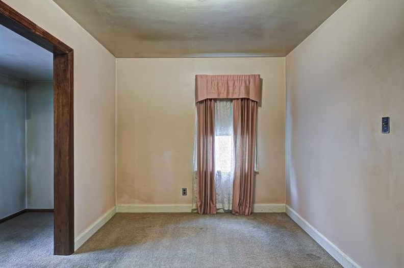 934 Woodside Ave, Ellwood City PA  16117-1340 exterior