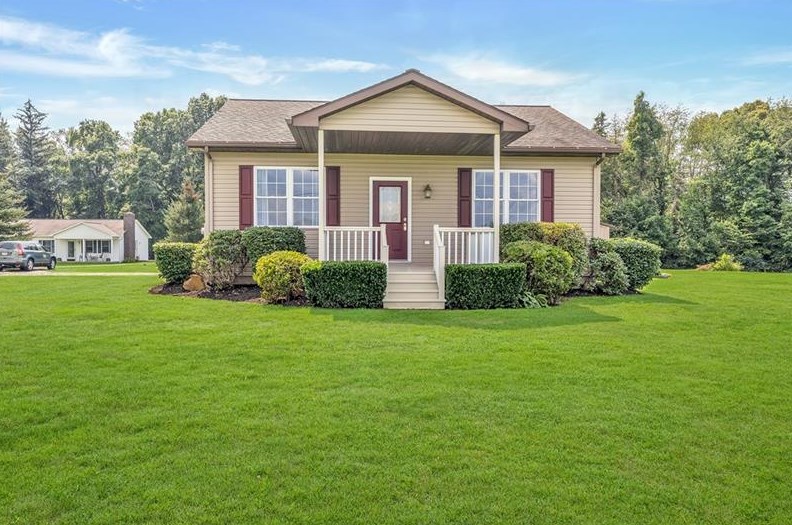 421 Pleasant Hill Rd, Hookstown, PA 15050
