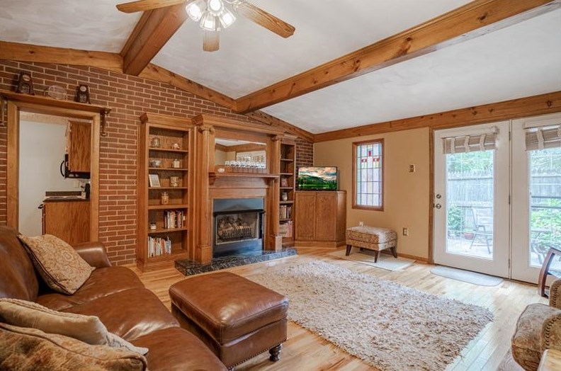 109 Elizabeth Dr, Penn Hills, PA 15235