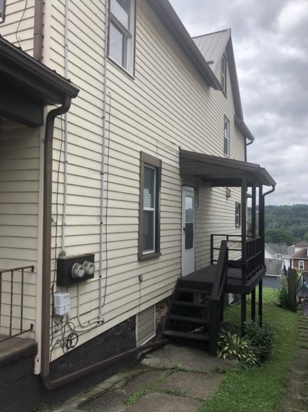 401 W 9th Ave #2, Tarentum, PA 15084