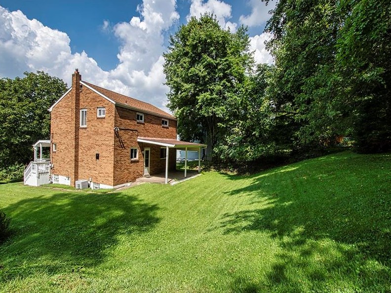 826 Sylvan Ave, North Versailles, PA 15137-2819