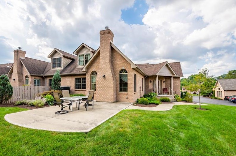 219 Village Green, Canonsburg, PA 15317