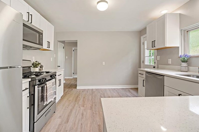 420 Penn Ave, North Versailles PA  15137-2809 exterior