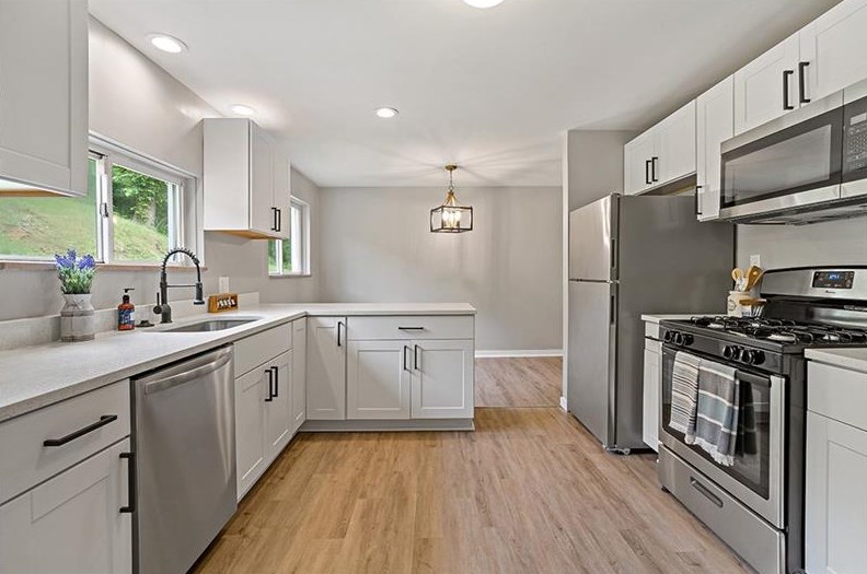 420 Penn Ave, North Versailles PA  15137-2809 exterior