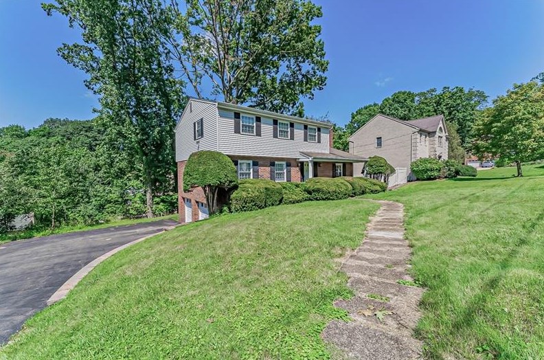 1513 Burchfield Rd, Allison Park, PA 15101