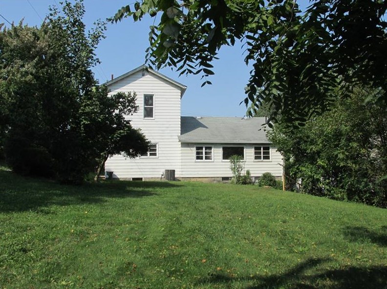 543 A St, Hermitage, PA 16146