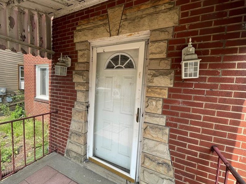 700 Glenwood, Ambridge, PA 15003
