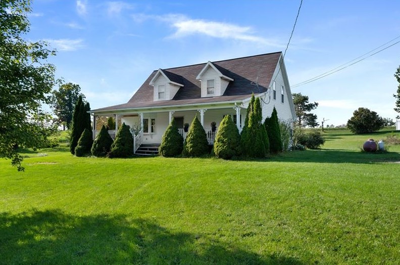 303 Moran Rd, Butler, PA 16002-9205