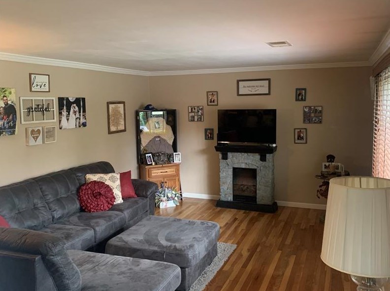 105 Ifft Ln, Butler, PA 16001-1121