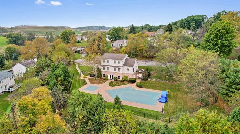 9503 Sundance Dr, Bridgeville, PA 15017-1195