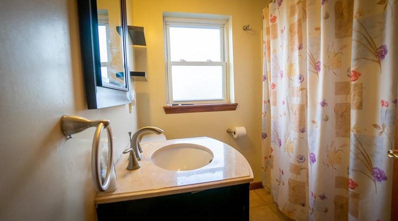 421 Wayne St, Butler PA 16001-5851 exterior