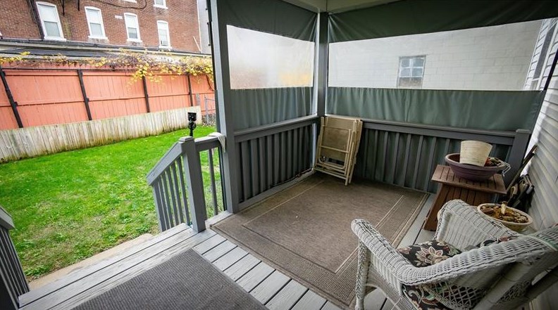 421 Wayne St, Butler PA 16001-5851 exterior