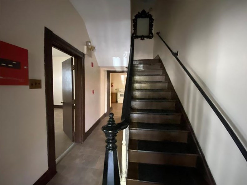380 Maiden St, Washington, PA 15301-5168