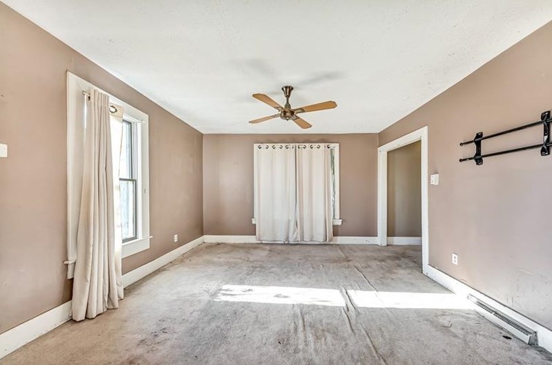 124 Elm St, Imperial, PA 15126