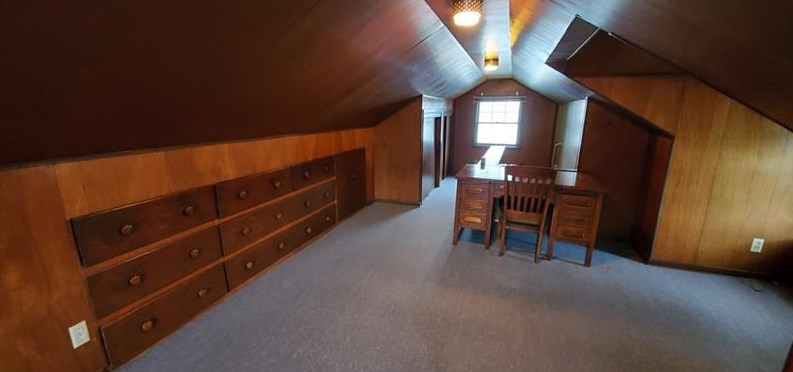 761 Massachusetts St, Ellwood City PA  16117-1430 exterior