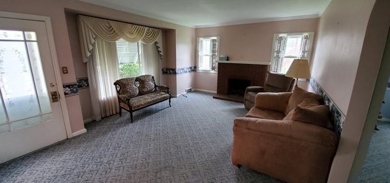 761 Massachusetts St, Ellwood City PA  16117-1430 exterior