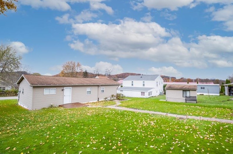 828 Mckinley St, Harwick, PA 15049
