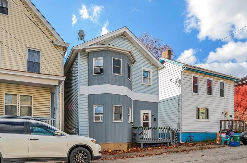 310 Eicher Ave, Greensburg, PA 15601-2920