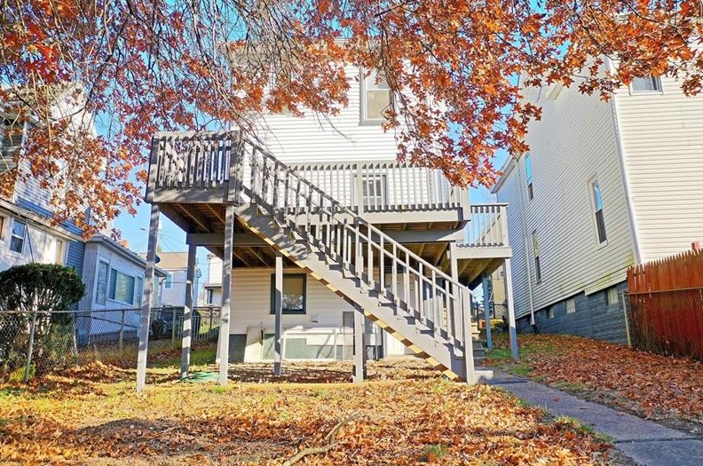 1139 Arch St, Washington PA 15301-1929 exterior