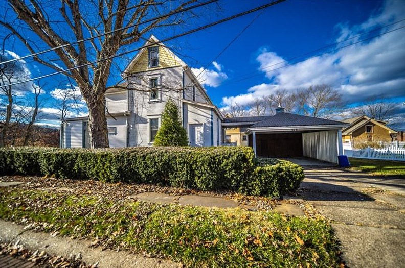 678 Gregg Ave, Bridgeville, PA 15017