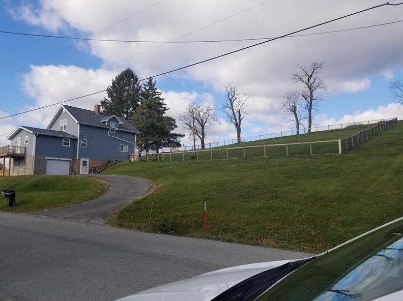 1429 Scenic Dr, Washington, PA 15301