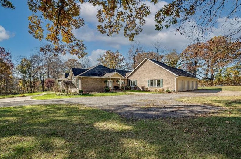 335 North Rd, Butler, PA 16001