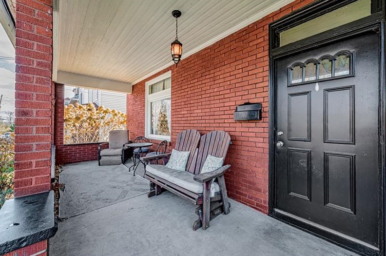 728 Fairview Ave, North Huntingdon, PA 15642
