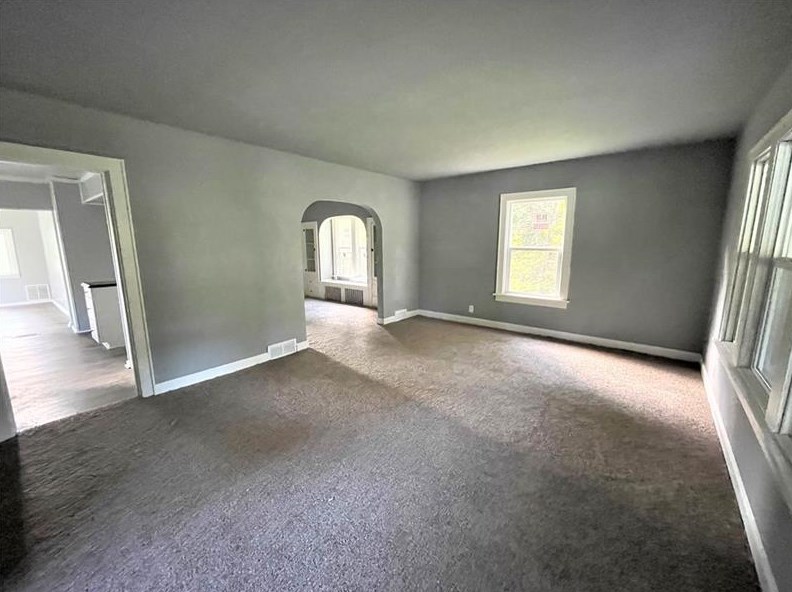 430 Falls Ave, New Castle, PA 16105