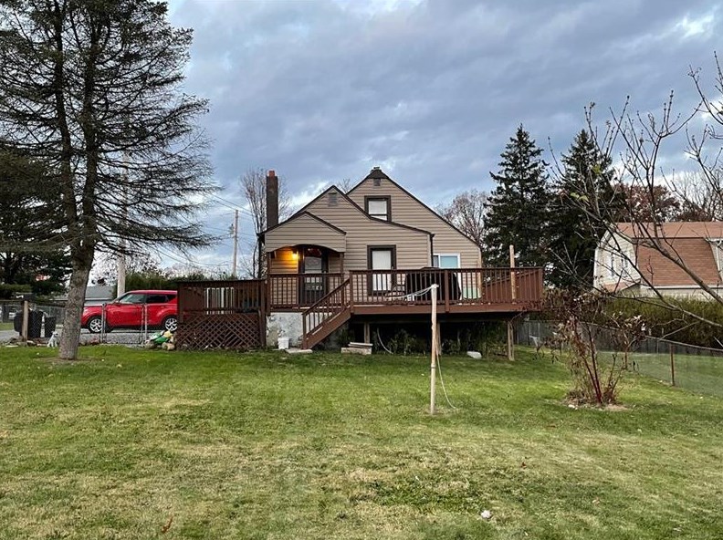 4317 7th Ave, Beaver Falls, PA 15010-2004