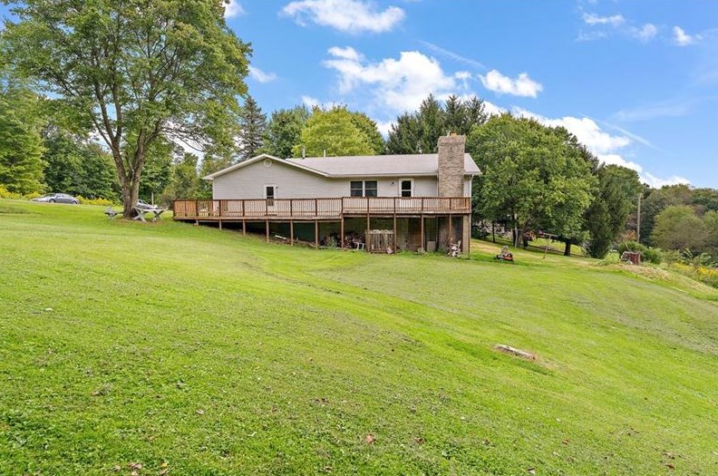 190 Spring Run Rd, Butler, PA 16001-8432