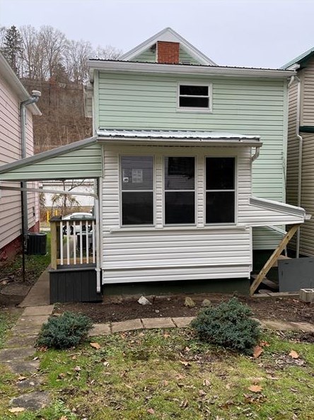 22 Young Ln, North Charleroi, PA 15022