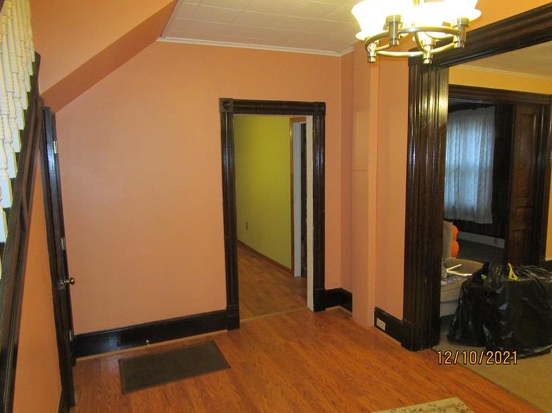 245 Shirls Ave, Washington, PA 15301-4166