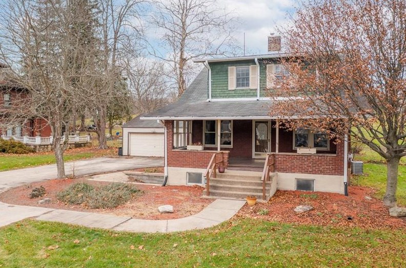 1643 Park Ave, Washington, PA 15301-5964
