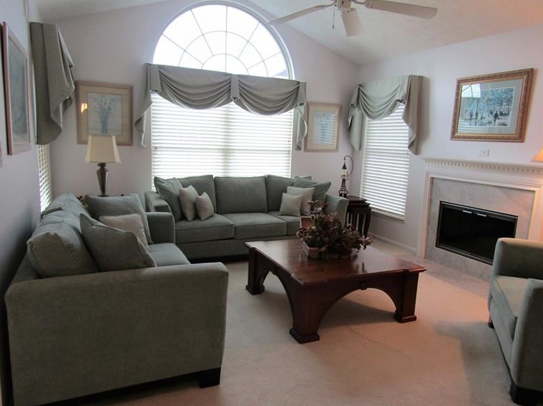 1552 Meerschaum Ln, Moon Twp, PA 15108-3773