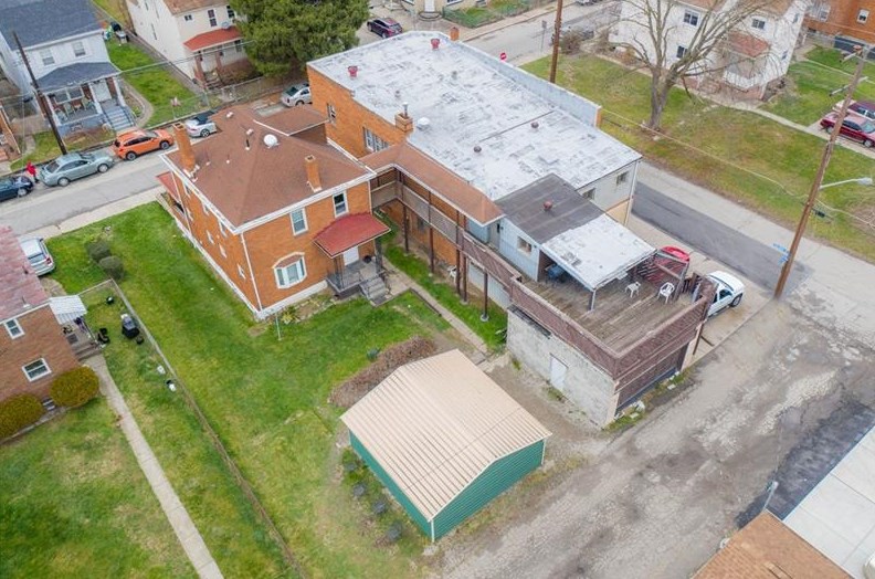 822 Idlewood Ave, Collier Township, PA 15106