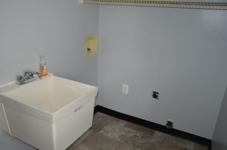 740-740 Broad St, Washington PA exterior