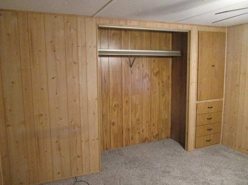 160 Keystone Dr, Indiana PA  15701-1527 exterior