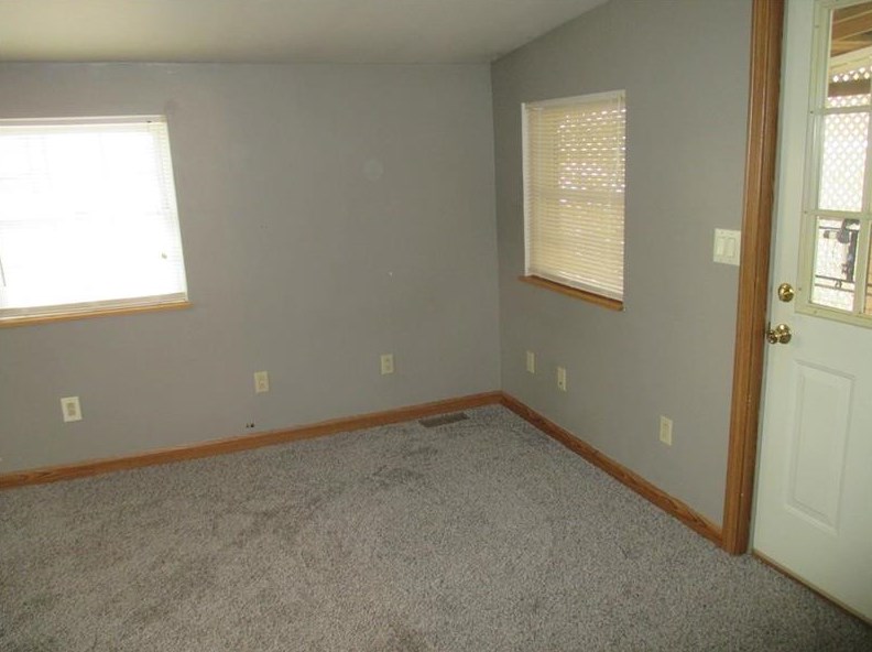 160 Keystone Dr, Indiana PA  15701-1527 exterior