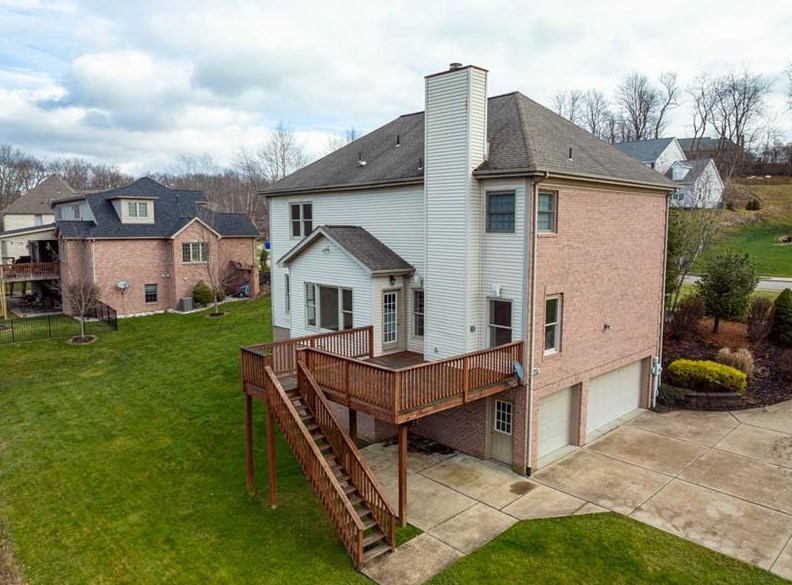 1798 Constitution Blvd, Valencia, PA 16059