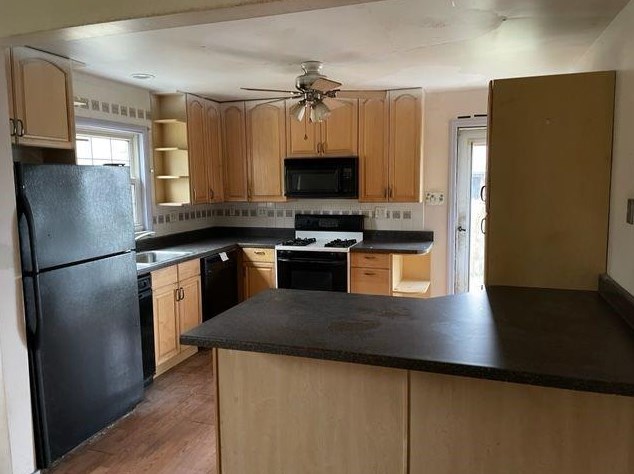 7 Jefferson St, Moon Twp, PA 15108-3647