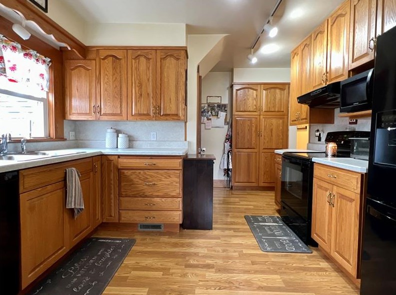 530 Butler Pike, Mercer, PA 16137-3502