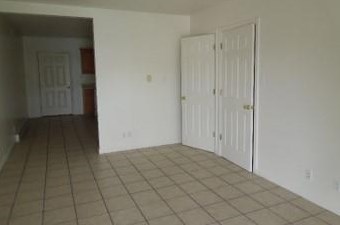 409-415 Green St, California, PA 15419-1310