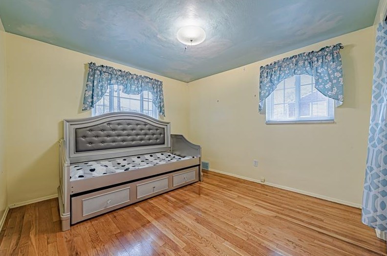 404 Brunner Dr, Monroeville PA 15146-1320 exterior