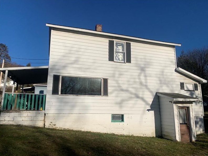 121 Y St, Stoystown, PA 15563