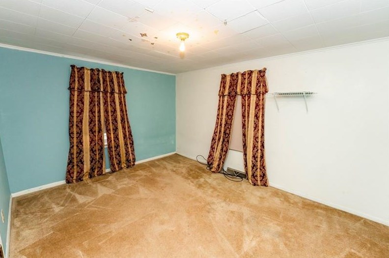 1321 Gompers Ave, Indiana PA  15701-2554 exterior