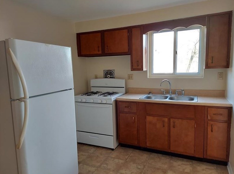 723 1/2 7th St, Trafford, PA 15085