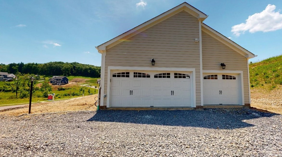 248 Tamarack Dr, Seven Fields, PA 16046