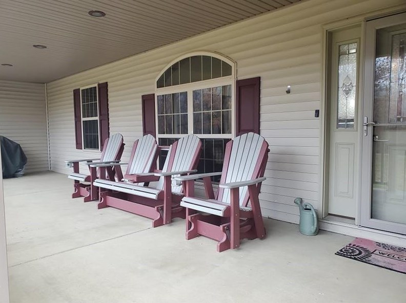 427 Aspen Rd, Petrolia, PA 16050-1203
