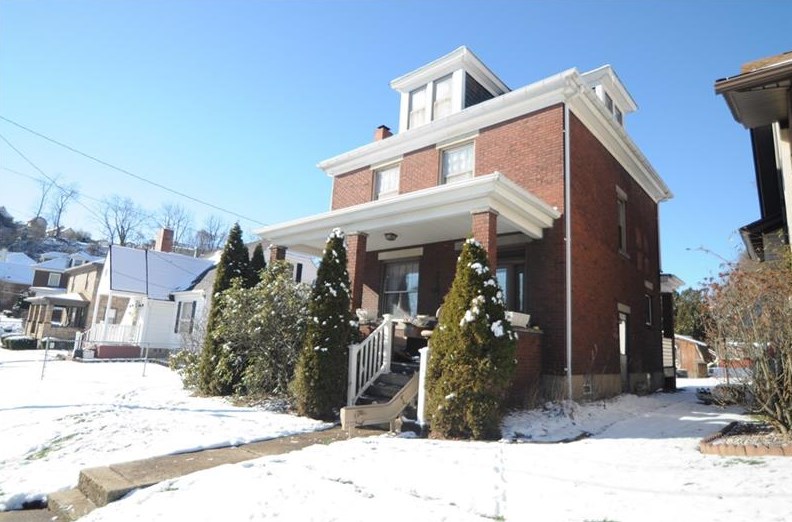 407 N 5th St, Jeannette, PA 15644