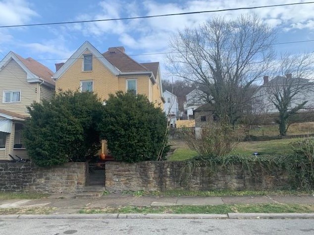 433 Erie Ave, Glassport, PA 15045